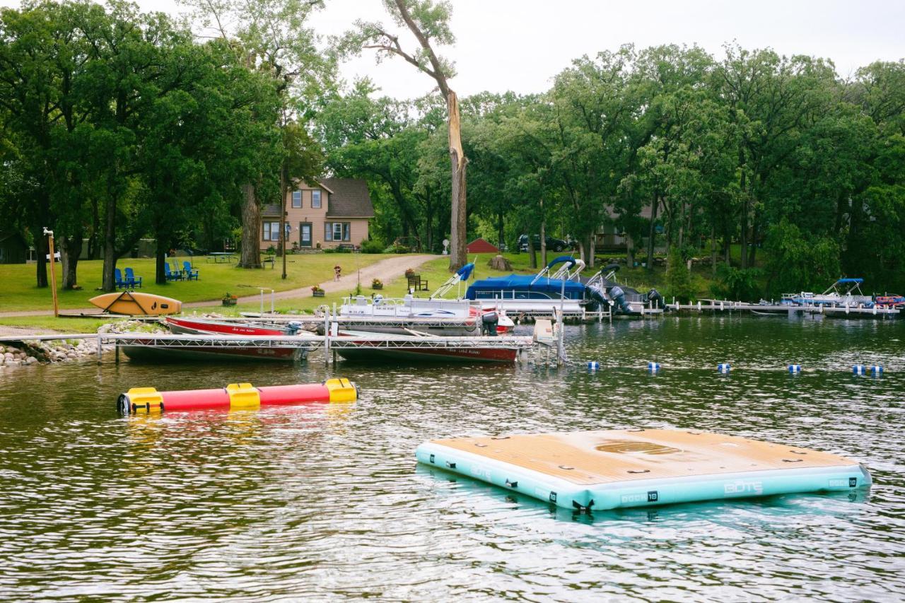 Swan Lake Resort & Campground Fergus Falls Bagian luar foto