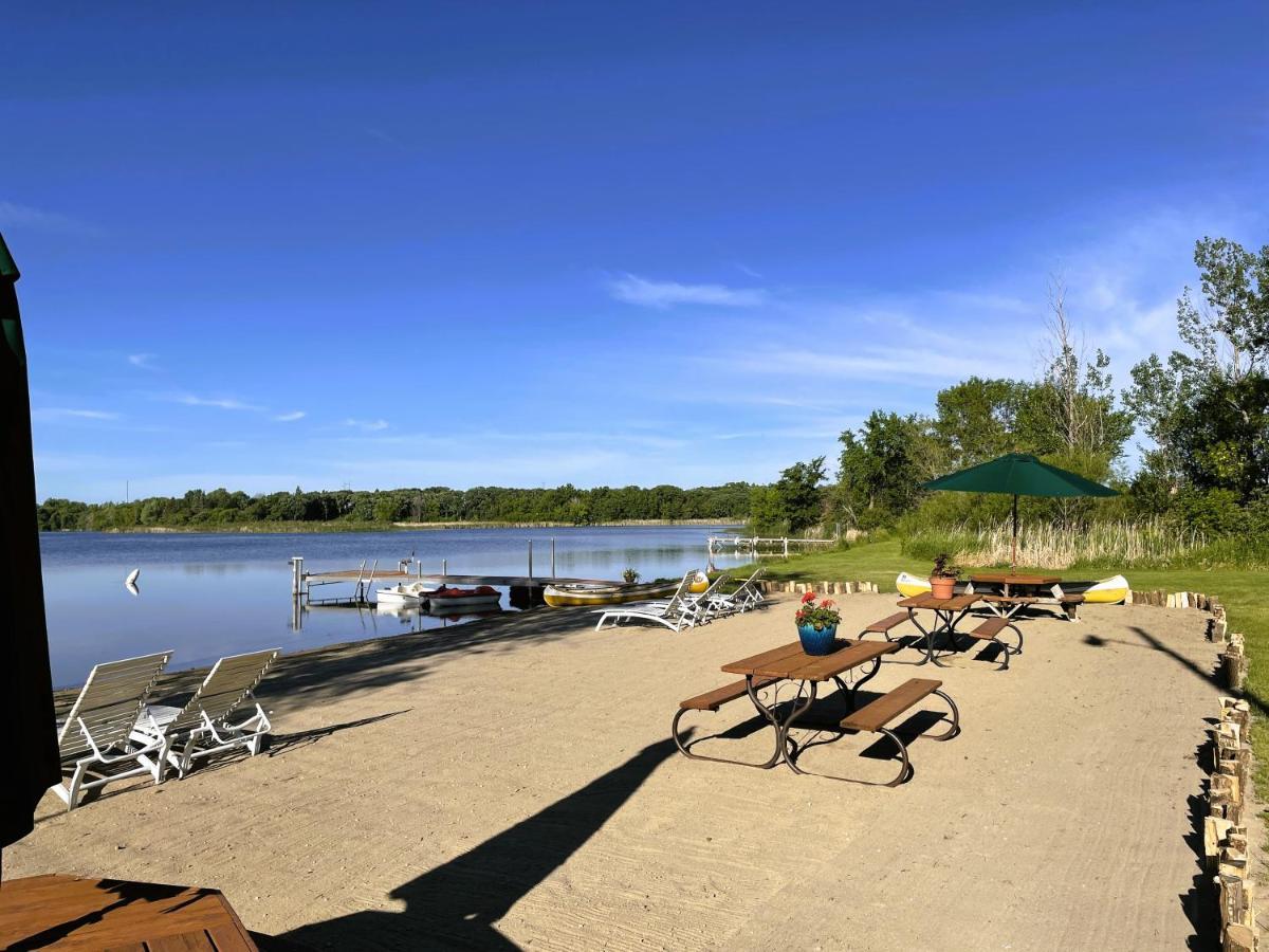 Swan Lake Resort & Campground Fergus Falls Bagian luar foto