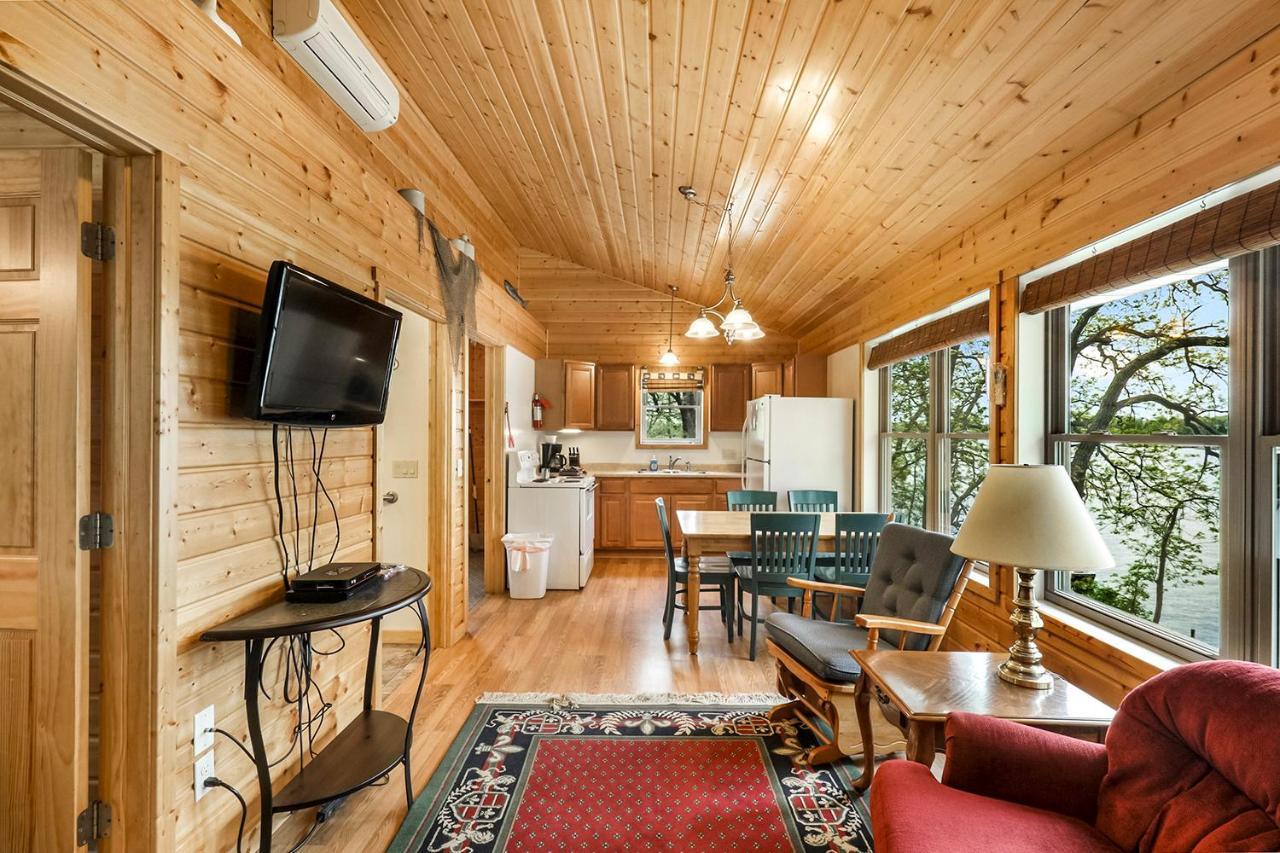 Swan Lake Resort & Campground Fergus Falls Bagian luar foto