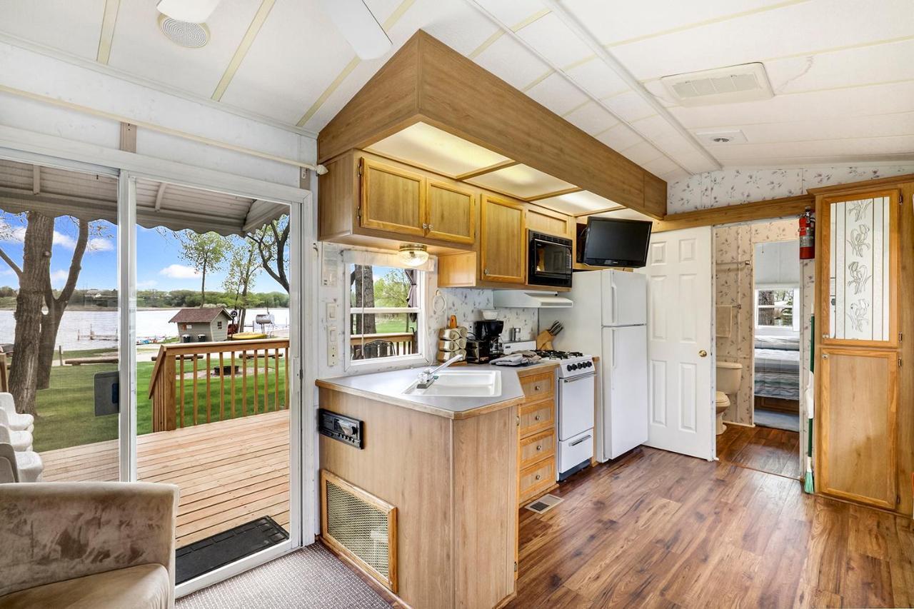 Swan Lake Resort & Campground Fergus Falls Bagian luar foto