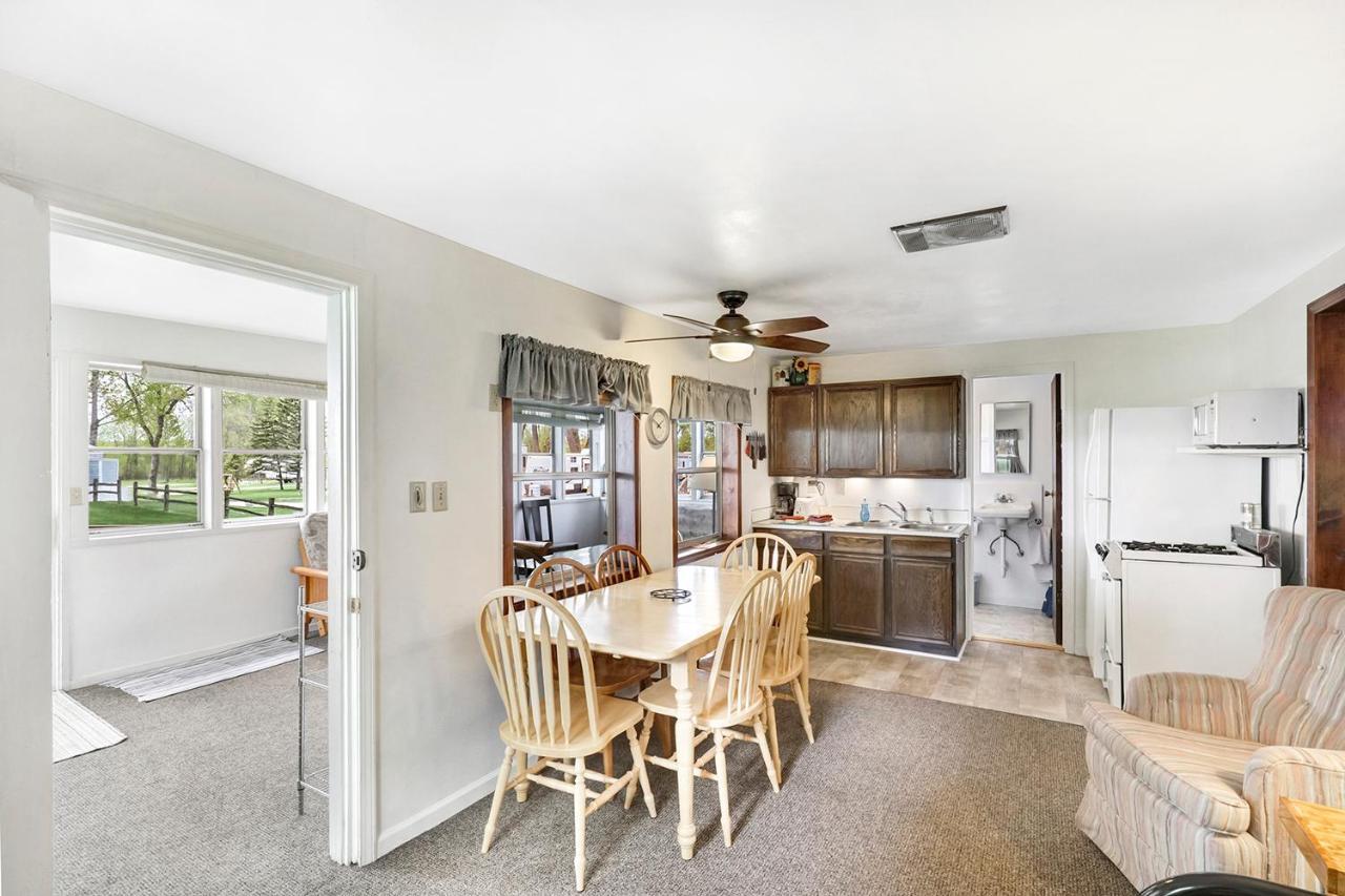 Swan Lake Resort & Campground Fergus Falls Bagian luar foto