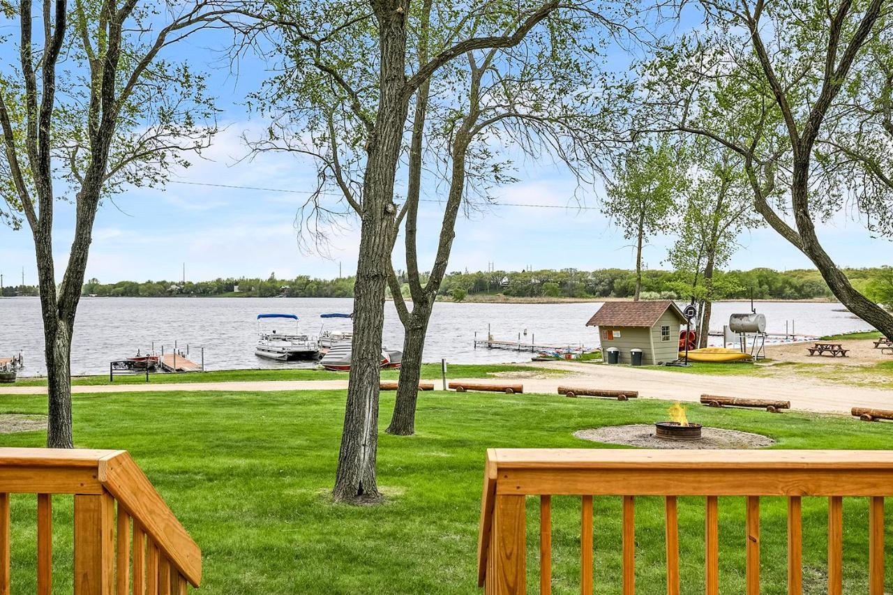 Swan Lake Resort & Campground Fergus Falls Bagian luar foto