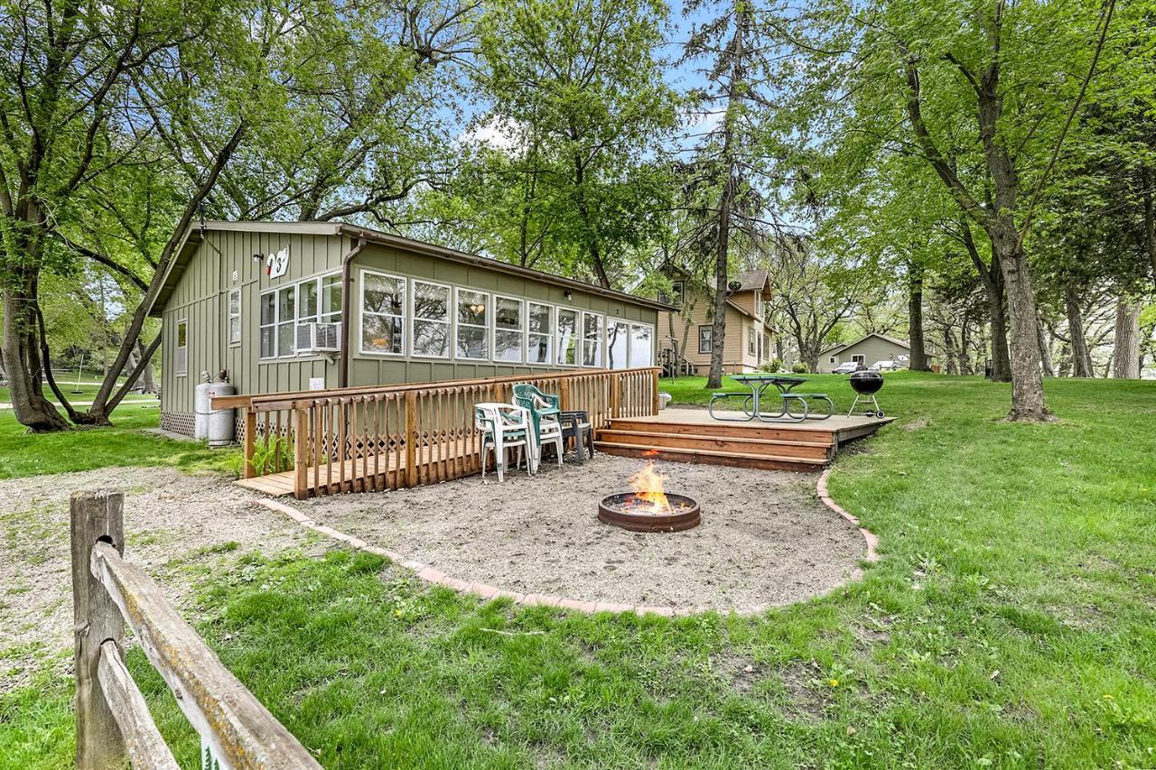 Swan Lake Resort & Campground Fergus Falls Bagian luar foto